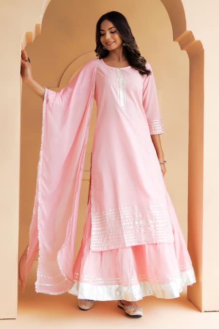 Geroo Jaipur_Pink Cotton, Chiffon Gota Patti, Cut Work Round Sleeve Embroidered Kurta Set _Online_at_Aza_Fashions