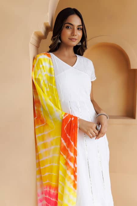 Shop_Geroo Jaipur_White Cotton, Chiffon Gota Patti V-neck Embroidered Anarkali Set _Online_at_Aza_Fashions