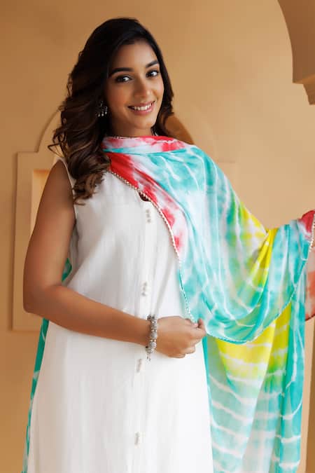 Buy_Geroo Jaipur_White Cotton, Chiffon Gota Patti Mandarin Collar Embellished A-line Kurta Set _Online_at_Aza_Fashions