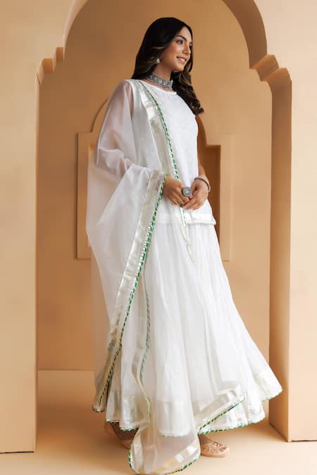 Buy_Geroo Jaipur_White Cotton, Organza Gota Patti, Embroidery Round Border Embellished Skirt Set _Online_at_Aza_Fashions