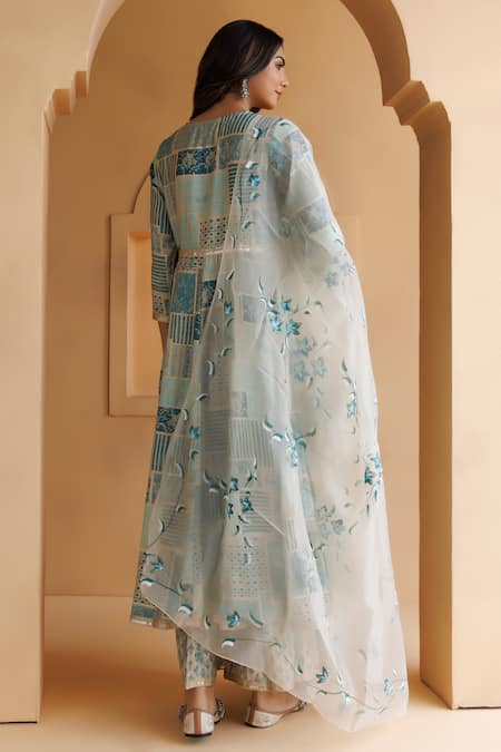 Geroo Jaipur Border Embroidered Kurta Pant Set 