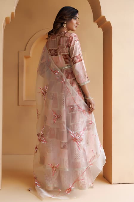 Geroo Jaipur Abstract Print Kurta Pant Set 