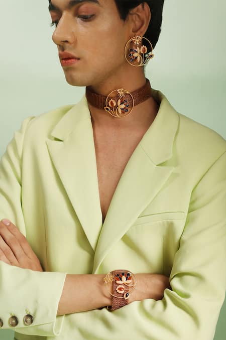 Trupti Mohta_Brown Lotus Carved Pendant Choker _Online_at_Aza_Fashions