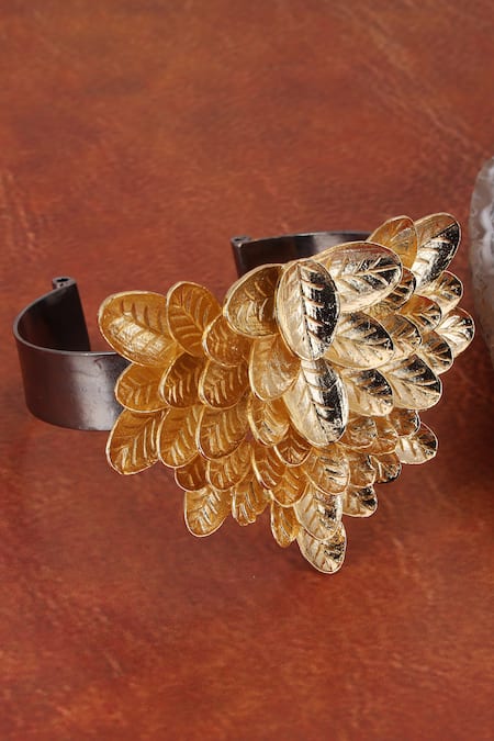 Trupti Mohta Handmade Leaves Bracelet 