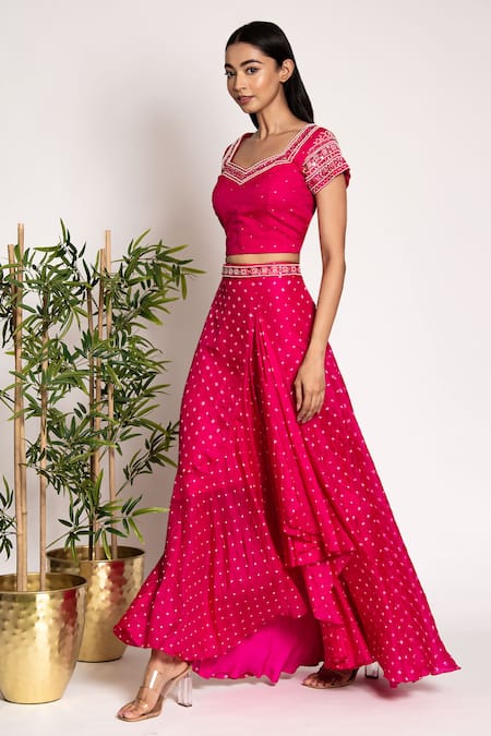 Bandhani Pink Silk, Organza Pearls V-neck Bandhani Pattern Draped Skirt Set Online at Aza Fashions Bandhani_Pink Silk, Organza Pearls V-neck Bandhani Pattern Draped Skirt Set _Online_at_Aza_Fashions