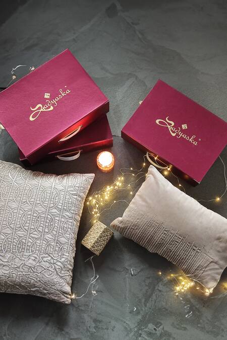 Shop_Sadyaska_Silver 100% Cotton Pastel Duplex Duvet Cover Set_Online_at_Aza_Fashions