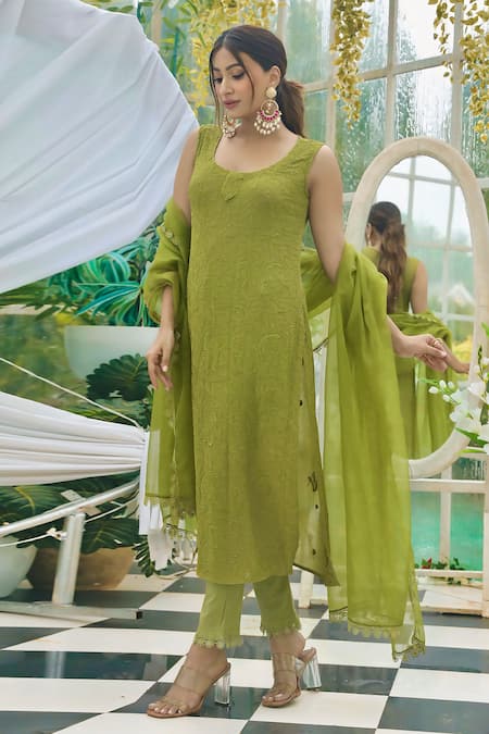 Buy LABEL AISHWARYRIKA Green Georgette Embroidery Round Neck Blossom Chikankari Kurta Set Online at Aza Fashions Buy_LABEL AISHWARYRIKA_Green Georgette Embroidery Round Neck Blossom Chikankari Kurta Set _Online_at_Aza_Fashions