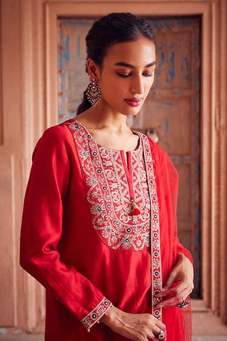 Seema Nanda Red Chanderi Silk Embellished Akila Embroidered Kurta Pant Set Online at Aza Fashions Seema Nanda_Red Chanderi Silk Embellished Akila Embroidered Kurta Pant Set _Online_at_Aza_Fashions