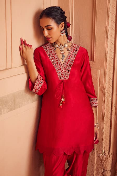 Seema Nanda Red Chanderi Silk Embroidery Floral V Neck Amal Kurta Tulip Pant Set Online at Aza Fashions Seema Nanda_Red Chanderi Silk Embroidery Floral V Neck Amal Kurta Tulip Pant Set _Online_at_Aza_Fashions