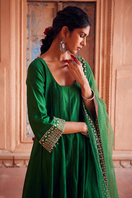 Buy Seema Nanda Green Chanderi Silk Kamal Placed Dori Anarkali Churidar Set Online at Aza Fashions Buy_Seema Nanda_Green Chanderi Silk Kamal Placed Dori Anarkali Churidar Set _Online_at_Aza_Fashions