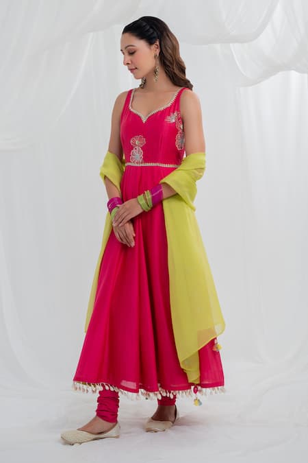 Rashi Jain_Fuchsia Chanderi Embroidery, Tassels Maheen Floral Anarkali Pant Set _Online_at_Aza_Fashions