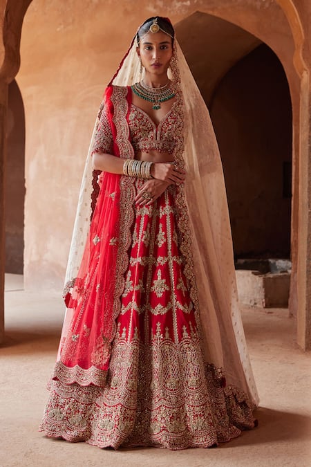 Red Embroidered Bridal Lehenga Set With Two Dupattas Design by Dolly J at  Pernia's Pop Up Shop 2024