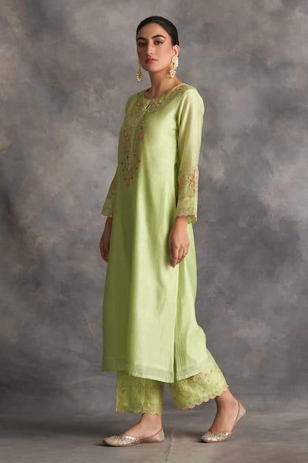 Buy_Anantaa By Roohi_Green Silk, Chanderi Embroidery, Tassels, Beads Round Neck Kurta Pant Set _Online_at_Aza_Fashions