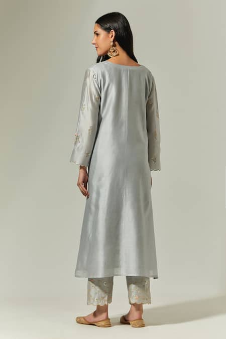 Shop Anantaa By Roohi Grey Silk, Chanderi Embroidery Round Neck Kurta Set With Scallop Dupatta at Aza Fashions Shop_Anantaa By Roohi_Grey Silk, Chanderi Embroidery Round Neck Kurta Set With Scallop Dupatta _at_Aza_Fashions