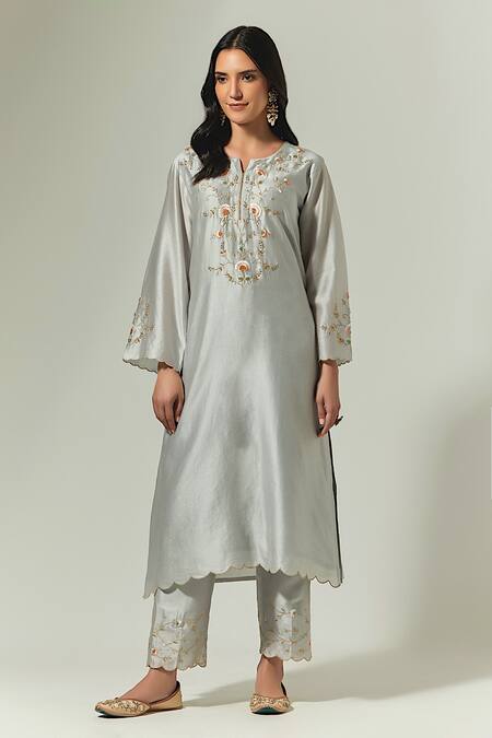 Buy Anantaa By Roohi Grey Silk, Chanderi Embroidery Round Neck Kurta Set With Scallop Dupatta Online at Aza Fashions Buy_Anantaa By Roohi_Grey Silk, Chanderi Embroidery Round Neck Kurta Set With Scallop Dupatta _Online_at_Aza_Fashions