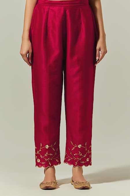 Anantaa By Roohi Red Silk, Chanderi Embroidery Round Neck Kurta Set With Dupatta at Aza Fashions Anantaa By Roohi_Red Silk, Chanderi Embroidery Round Neck Kurta Set With Dupatta _at_Aza_Fashions