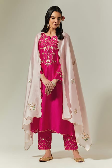 Anantaa by Roohi Fuchsia Silk Chanderi Embroidered Floral Notched Kurta Set With Dupatta 