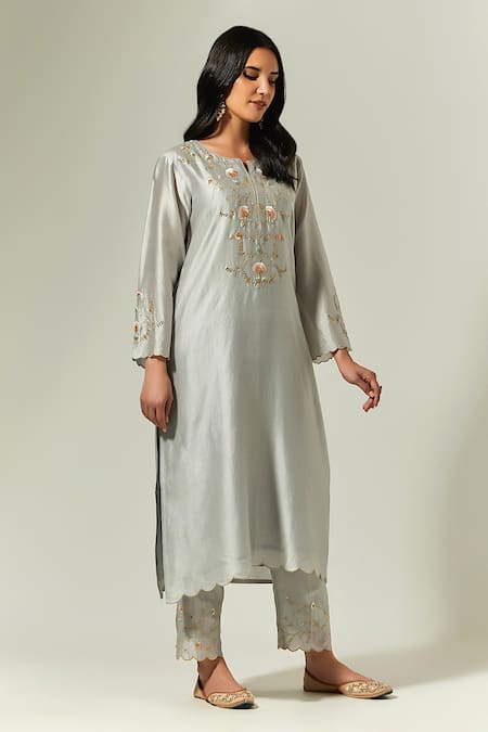 Shop Anantaa By Roohi Gray Silk, Chanderi Embroidery Split V-neck Floral Kurta Set Online at Aza Fashions Shop_Anantaa By Roohi_Gray Silk, Chanderi Embroidery Split V-neck Floral Kurta Set _Online_at_Aza_Fashions