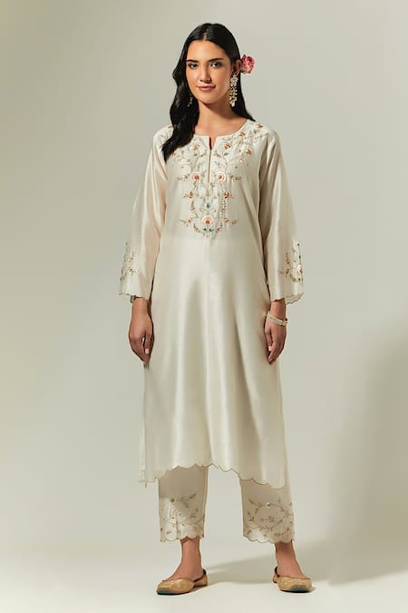 Buy Anantaa By Roohi Off White Silk, Chanderi Embroidery Split V-neck Kurta Pant Set Online at Aza Fashions Buy_Anantaa By Roohi_Off White Silk, Chanderi Embroidery Split V-neck Kurta Pant Set _Online_at_Aza_Fashions