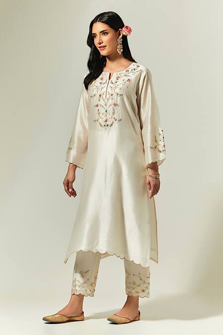 Shop Anantaa By Roohi Off White Silk, Chanderi Embroidery Split V-neck Kurta Pant Set Online at Aza Fashions Shop_Anantaa By Roohi_Off White Silk, Chanderi Embroidery Split V-neck Kurta Pant Set _Online_at_Aza_Fashions