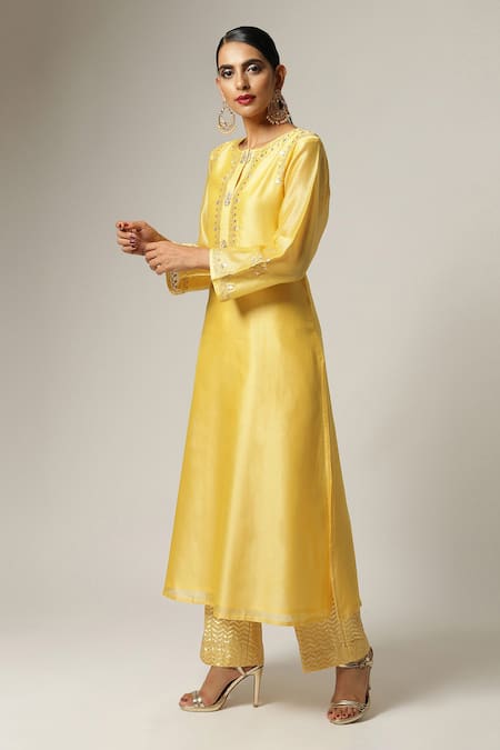 Anantaa By Roohi Silk Chanderi Embroidered Kurta Pant Set 