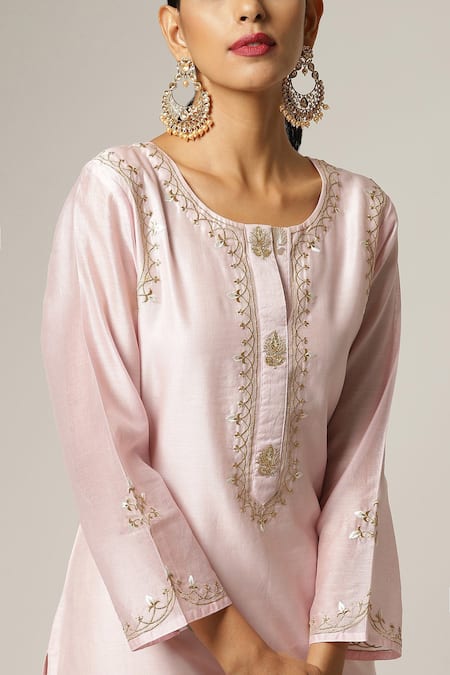 Buy_Anantaa By Roohi_Pink Silk, Chanderi Embroidery Round Neck Floral Kurta Pant Set _Online_at_Aza_Fashions