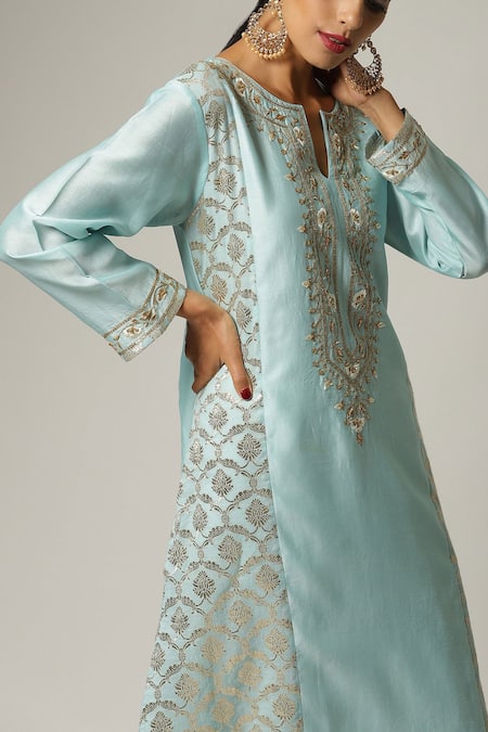 Buy_Anantaa By Roohi_Blue Silk, Chanderi Embroidery Split V-neck Notched Kurta Palazzo Set _Online_at_Aza_Fashions