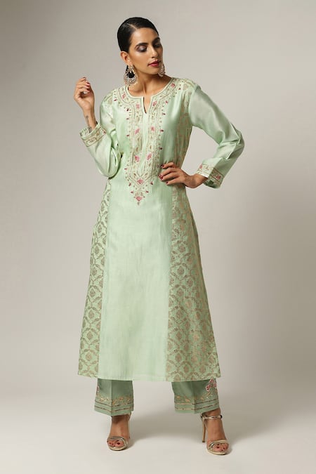 Anantaa By Roohi Silk Chanderi Panelled Kurta Pant Set 