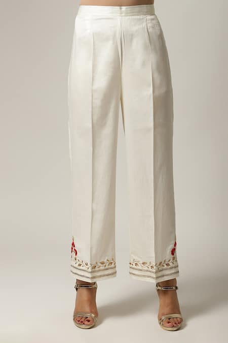 Shop_Anantaa By Roohi_Off White Silk, Chanderi Embroidery Split V-neck Full Sleeve Kurta Pant Set _Online_at_Aza_Fashions