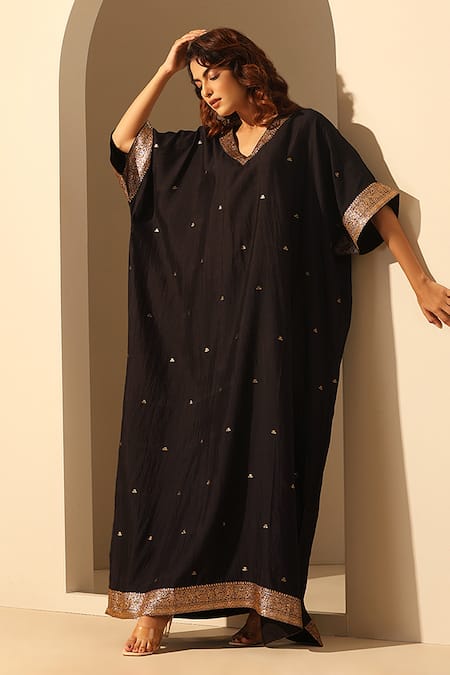 Weaver Story Sequins Embroidered Kaftan 