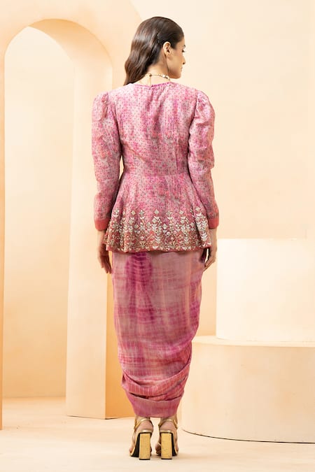 Shop Studio Bagechaa Fuchsia Silk Embroidery, Tassels Bandhani Maxi Draped Dress With Peplum Top at Aza Fashions Shop_Studio Bagechaa_Fuchsia Silk Embroidery, Tassels Bandhani Maxi Draped Dress With Peplum Top_at_Aza_Fashions