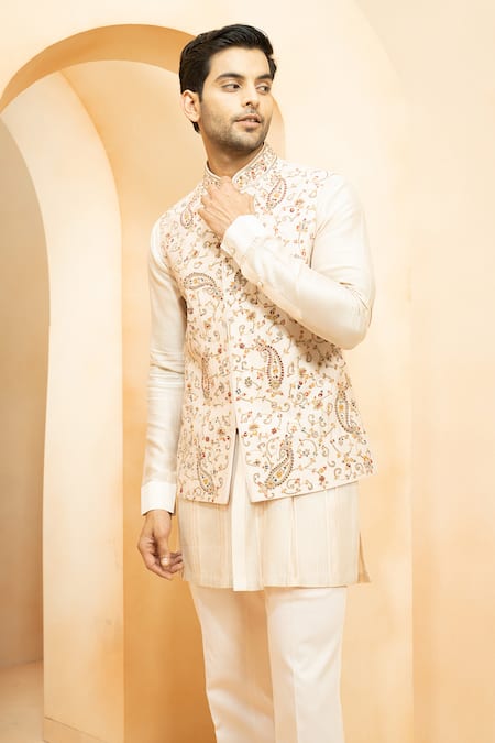 Studio Bagechaa_Pink Chanderi Embroidery Bundi Kurta Set _Online_at_Aza_Fashions