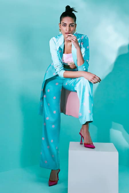 Nayantaara Green Bemberg Satin Printed Polka Dots Blazer  Lapel Dazzling Trench Coat Set  3