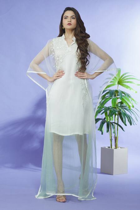 Shop_Shruti Sancheti_White Organza Embroidery Split V-neck Yoke Kaftan _Online_at_Aza_Fashions