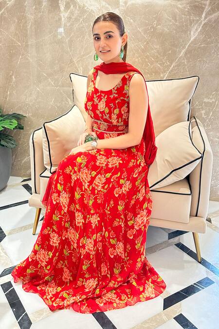 House Of TA-YA Maroon Georgette, Chiffon Embroidery Round Digital Print Anarkali With Dupatta Online at Aza Fashions House Of TA-YA_Maroon Georgette, Chiffon Embroidery Round Digital Print Anarkali With Dupatta _Online_at_Aza_Fashions