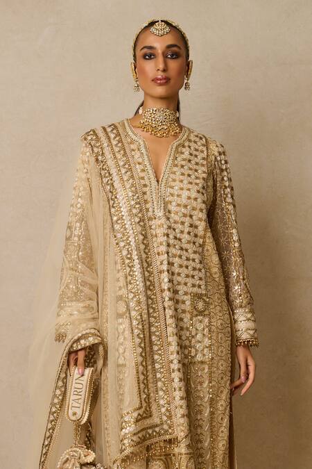 Tarun Tahiliani Gold Tulle, Chanderi Gota Patti, Embroidery, Beads V-neck Kurta Churidar Set Online at Aza Fashions Tarun Tahiliani_Gold Tulle, Chanderi Gota Patti, Embroidery, Beads V-neck Kurta Churidar Set_Online_at_Aza_Fashions