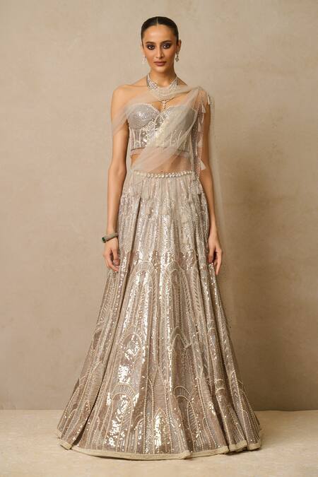 Tarun Tahiliani Off White Tulle Sequins, Pearls Sweetheart Neck Art Deco Embellished Lehenga Set at Aza Fashions Tarun Tahiliani_Off White Tulle Sequins, Pearls Sweetheart Neck Art Deco Embellished Lehenga Set_at_Aza_Fashions