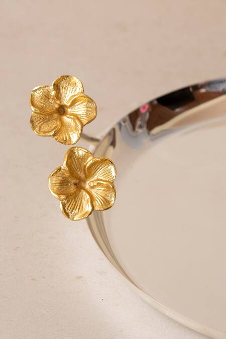 Buy_The Decor Remedy_Silver Pure Brass Blossom Pooja Thali Of 5 _Online_at_Aza_Fashions