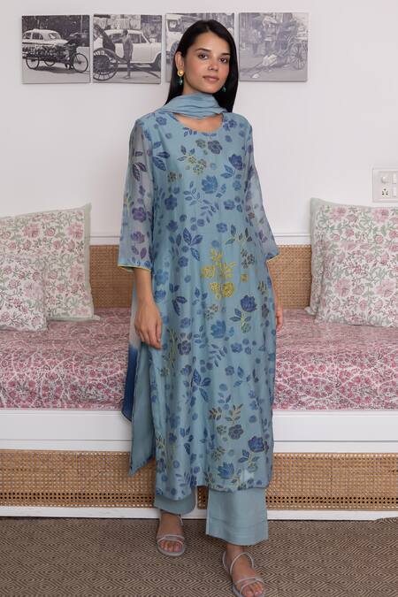 Vaayu_Blue Cotton, Muslin Round Neck Printed Threadwork Kurta Pant Set_Online_at_Aza_Fashions