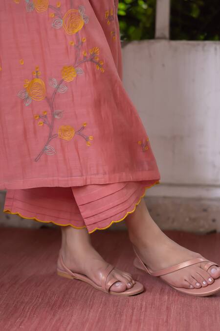 Shop_Vaayu_Orange Cotton, Muslin Embroidery V-neck Floral Thread Work Kurta Pant Set_Online_at_Aza_Fashions