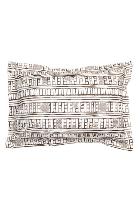 Shop_House This_Grey 100% Cotton Sanchi King Bedsheet Set_Online_at_Aza_Fashions