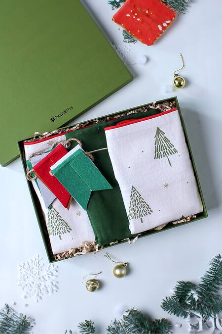 Shop House This Multi Color Cotton Tree Pattern Sparkling Gift Set at Aza Fashions Shop_House This_Multi Color Cotton Tree Pattern Sparkling Gift Set_at_Aza_Fashions