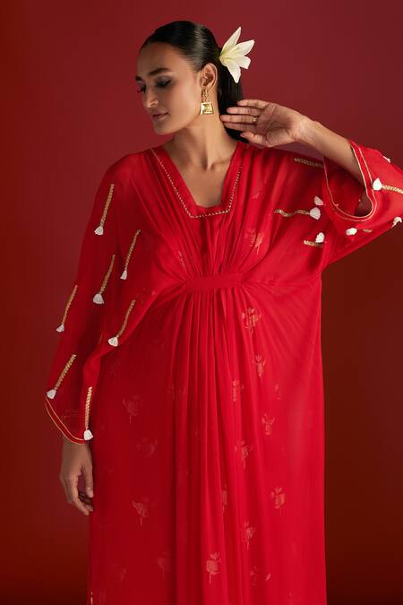 Masaba_Red Georgette, Crepe Tassels, Gota Patti Square Paan Motif Embroidered Kaftan_at_Aza_Fashions
