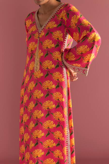 Buy Masaba Pink Crepe, Silk Embroidery V-neck Mist Print And Kaftan Online at Aza Fashions Buy_Masaba_Pink Crepe, Silk Embroidery V-neck Mist Print And Kaftan_Online_at_Aza_Fashions