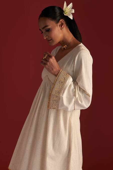 Shop_Masaba_Ivory Cotton, Linen Embroidery V-neck Gathered Kurta And Paan Patti Salwar Set_Online_at_Aza_Fashions
