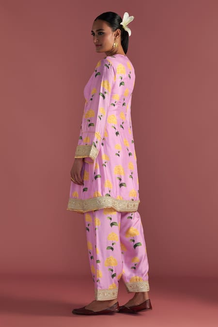 Shop Masaba Pink Silk Embroidery V-neck Honeycomb Print Gathered Kurta And Salwar Set at Aza Fashions Shop_Masaba_Pink Silk Embroidery V-neck Honeycomb Print Gathered Kurta And Salwar Set_at_Aza_Fashions