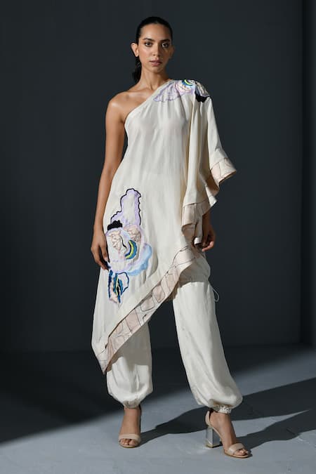 IKA Ivory Pure Silk Embroidery Amoeba Abstract Bloom Kaftan And Pant Set  