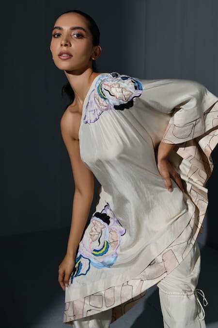 Ika Abstract Bloom Embroidered Kaftan & Pant Set 