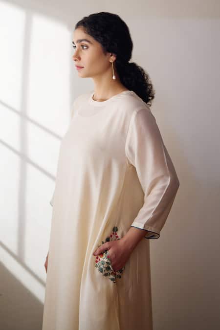 Buy Dot Ivory Cotton, Silk Embroidery Round Neck Gia Pocket Kurta And Pant Set Online at Aza Fashions Buy_Dot_Ivory Cotton, Silk Embroidery Round Neck Gia Pocket Kurta And Pant Set _Online_at_Aza_Fashions