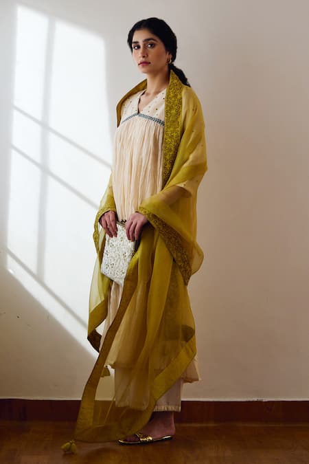 Shop Dot Ivory Cotton Embroidery V-neck Nyla Yoke Kurta And Pant Set Online at Aza Fashions Shop_Dot_Ivory Cotton Embroidery V-neck Nyla Yoke Kurta And Pant Set _Online_at_Aza_Fashions